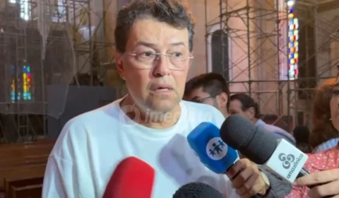 Eduardo Braga acompanha a entrega da 1ª etapa da reforma da Igreja histórica de São Sebastião, em Manaus