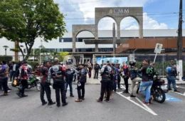 Motoristas de aplicativo realizam manifestação durante audiência sobre APL 713 na Câmara Municipal de Manaus