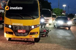 Motociclista fica ferido após acidente com lotação na Avenida Hilário Gurjão, no Jorge Teixeira