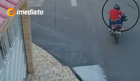 VÍDEO: Morador reage e arremessa objeto em bandido que assaltou casal no bairro Nova Cidade