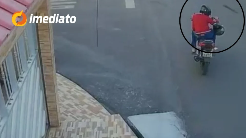 VÍDEO: Morador reage e arremessa objeto em bandido que assaltou casal no bairro Nova Cidade