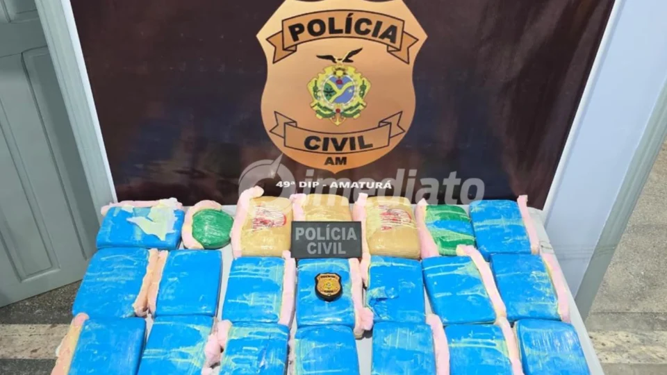 Mulher é presa com 23 kg de drogas escondidas em colchão no interior do Amazonas