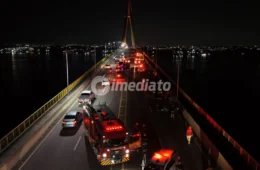 Seis pessoas ficam gravemente feridas após motociclistas colidirem com carro quebrado na Ponte Rio Negro
