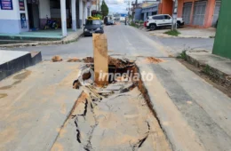 Buraco aumenta em dois dias e moradores do Japiim cobram providências da Seminf
