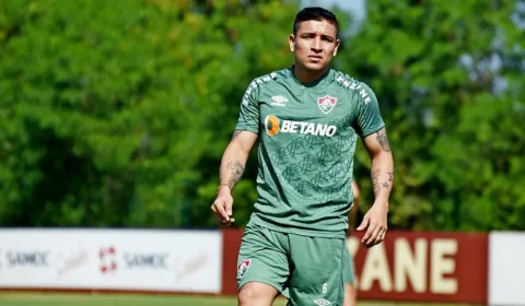 VÍDEO: câmeras registram execução de ex-jogador do Fluminense Mario Pineida e de uma mulher no Equador