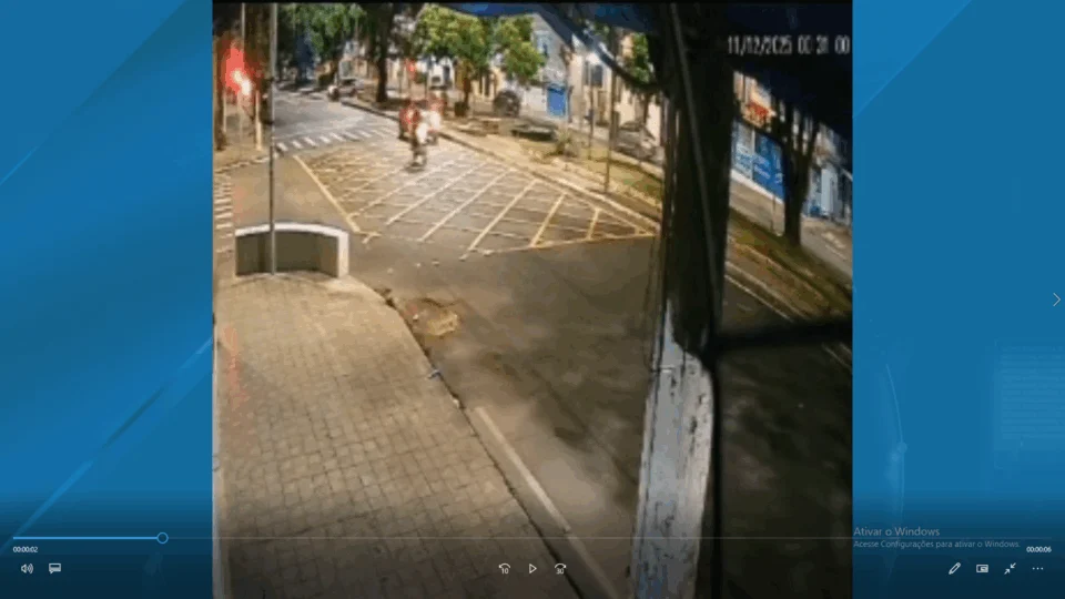 VEJA VÍDEO: Mãe pede justiça após motociclista ser atingido por carro na contramão em Manaus