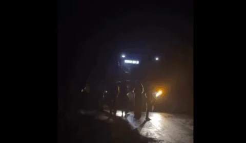 Ônibus tomba na BR-364 e deixa feridos no Acre; veja o vídeo na matéria