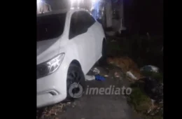 Buraco permanece aberto há mais de dois anos e causa transtornos no bairro Gilberto Mestrinho, em Manaus