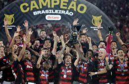 Flamengo vence o Ceará no Maracanã e conquista o título do Brasileirão de forma antecipada