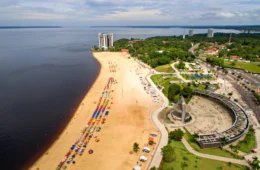 Praia da Ponta Negra será interditada para banho durante o Réveillon em Manaus