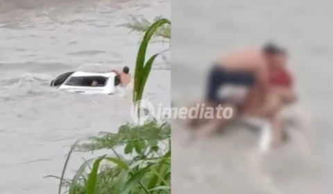 VÍDEO: Homem fica desacordado após carro cair em igarapé durante forte chuva em Manaus