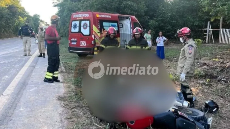 Motociclista morre após colisão com carro na BR-174, em Presidente Figueiredo