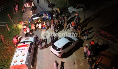 Moradores bloqueiam via no Puraquequara após quatro dias sem energia e denunciam abandono das autoridades