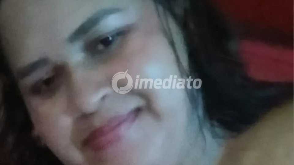 Família procura jovem de 22 anos desaparecida após sair para assistir jogo do Flamengo no bairro Coroado