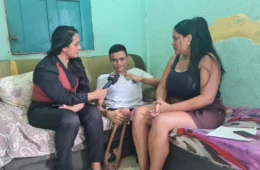 Família pede ajuda para comprar cadeira de rodas elétrica para jovem com deficiência física