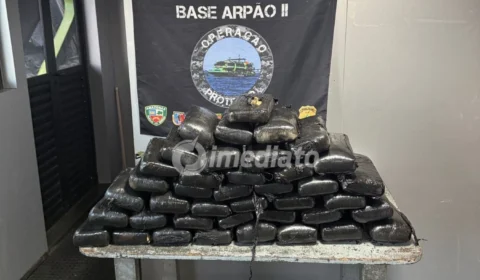 Três homens são presos e 24kg de drogas são apreendidas em porão de barco no Amazonas