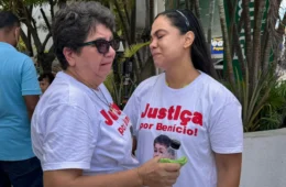Polêmicas na saúde motivam protesto de familiares em Manaus