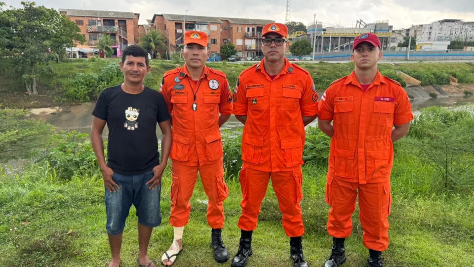 Bombeiros e moradores relatam acidente que matou jovem de 18 anos em Manaus