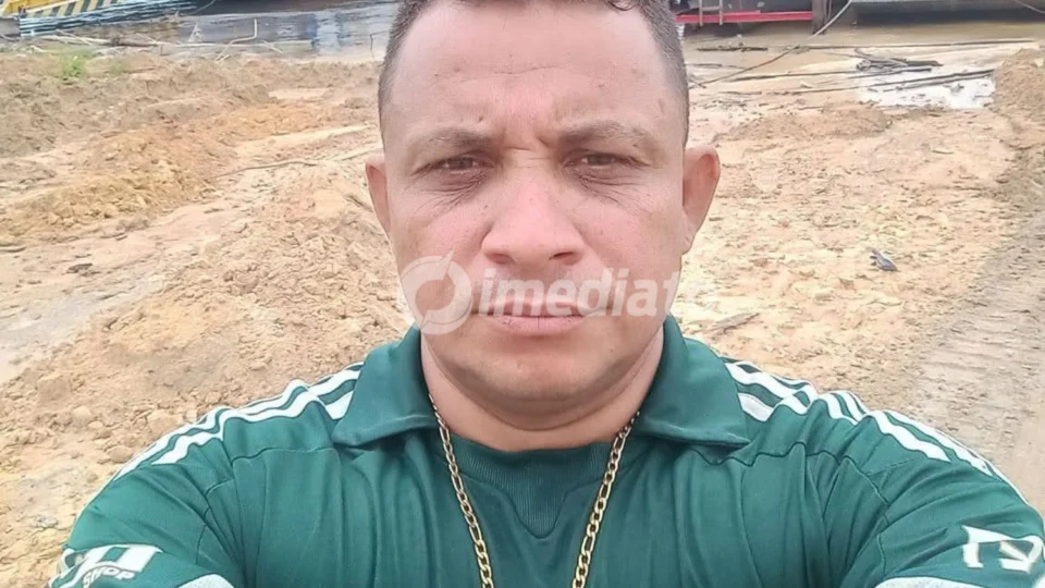 Família pede ajuda para encontrar homem com esquizofrenia que desapareceu após sair de casa no bairro Armando Mendes