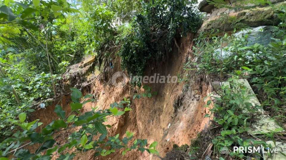 “Está ficando do mesmo jeito de 2021 e vai desabar tudo”, moradores do Jardim Mauá alertam para novo desabamento e pedem socorro