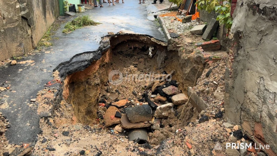Moradores cobram conclusão de obra parada por falta de material no Distrito Industrial