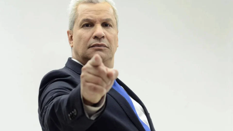 Sikêra Júnior é condenado a três anos e seis meses de prisão por ofender gays e pessoas transexuais chamando de ‘raça desgraçada’