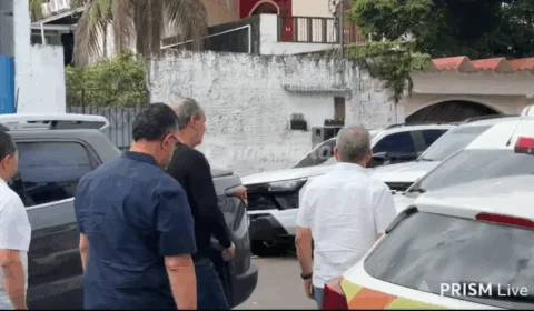 Autoridades e amigos se despedem de David Benedito, filho do prefeito de Manaus