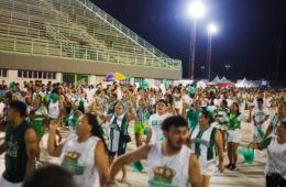 Atual campeã do Carnaval, Reino Unido da Liberdade faz pré-ensaio técnico no Sambódromo