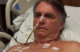 Moraes autoriza ida de Jair Bolsonaro a hospital para realização de exames médicos após sofrer queda