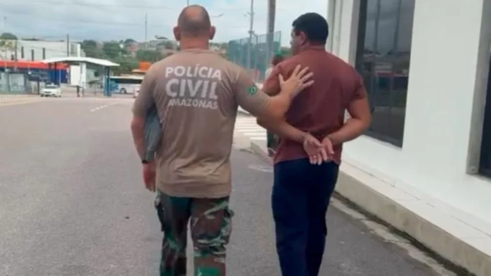 Passageiro ataca motorista de aplicativo com terçado e acaba preso em Manaus