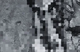 Imagens fortes: Homem é achado morto com marcas de tiros no bairro Colônia Antônio Aleixo