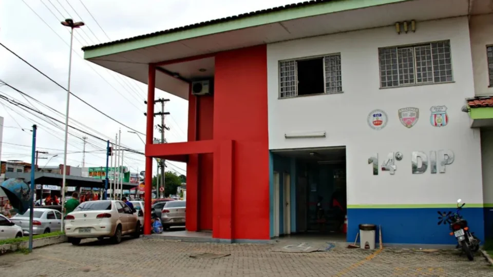 Homem é preso após invadir casa da mãe e furtar celular no bairro Grande Vitória