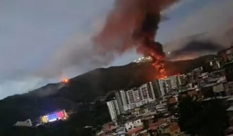VEJA OS VÍDEOS: bombardeio dos EUA à Venezuela provoca explosões em Caracas e captura Nicolás Maduro