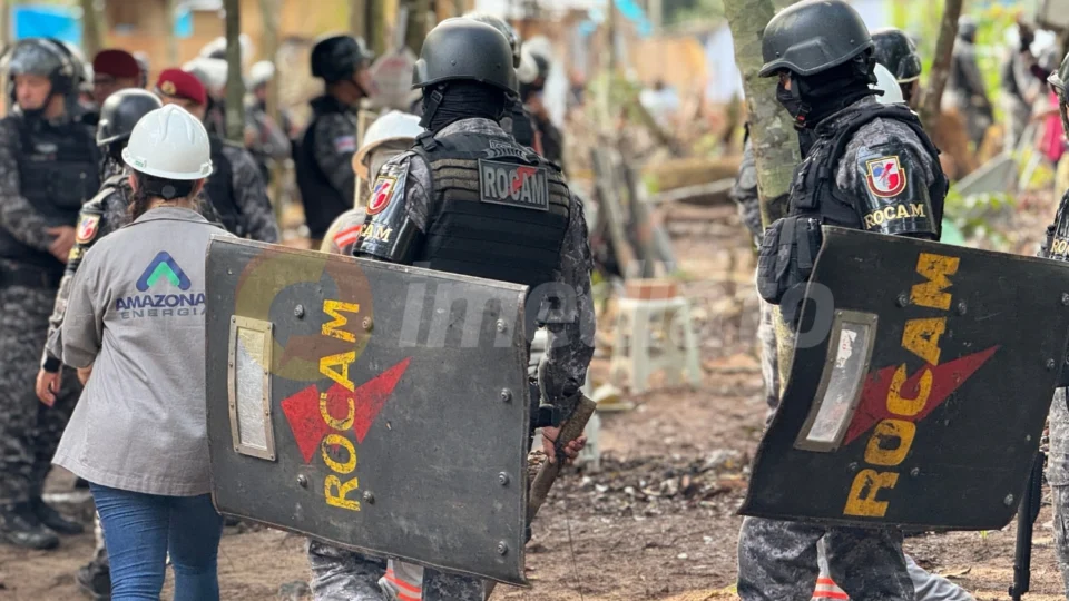 Veja o vídeo: Forças especiais da segurança do Amazonas reintegram área invadida no bairro Tarumã