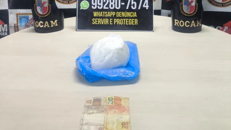 Veja o vídeo: ROCAM prende homem com saco cheio de cocaína no Centro de Manaus