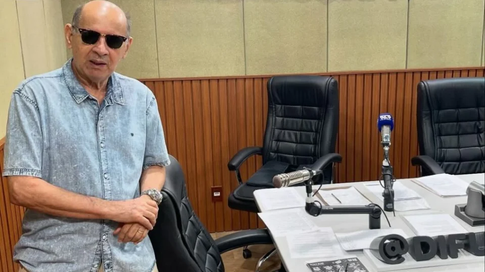 Valdir Correia se despede do rádio após quase 50 anos
