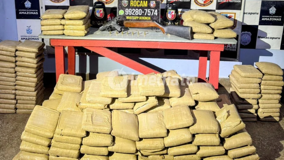 VÍDEO: ROCAM apreende armas e mais de 200 porções de skunk na zona rural de Manacapuru após denúncia anônima