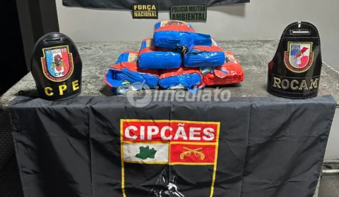 VÍDEO: PMAM apreende mais de 40 quilos de drogas durante fiscalização em embarcações no Rio Solimões