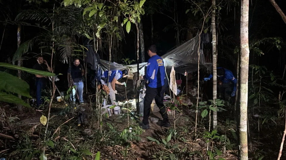 Mulher é encontrada morta em barraco na mata da UFAM