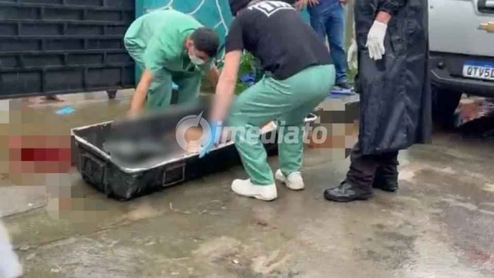 Homem é executado a tiros em frente à própria casa na comunidade União da Vitória, em Manaus
