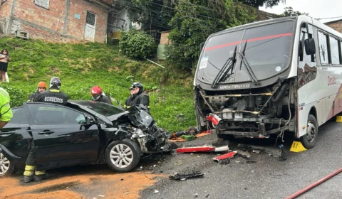 VÍDEO: idoso morre após colisão frontal com micro-ônibus no AM