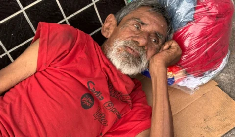 Moradores fazem apelo por socorro a idoso ferido e abandonado no Mauazinho