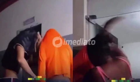 VÍDEO: Mãe dá corretivo no filho preso por roubo de celulares durante chegada à delegacia
