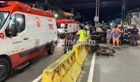 Três pessoas ficam feridas após motorista supostamente embriagado invadir calçada e colidir com moto na Avenida Darcy Vargas