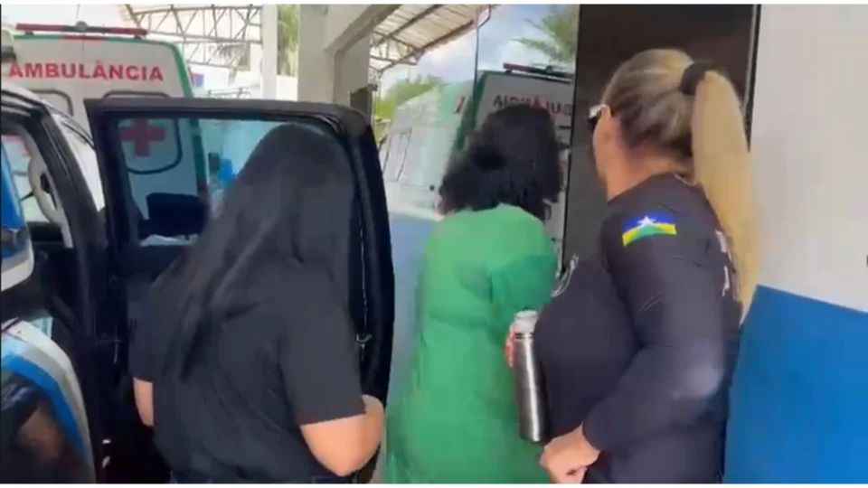 Mãe é presa ao tentar entrar com drogas para filho no presídio 603 em Porto Velho