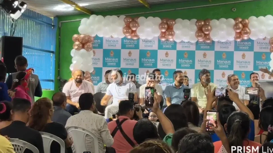 Prefeito David Almeida reinaugura Cmei na zona Norte de Manaus