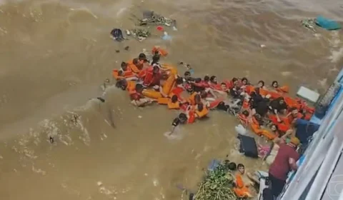 Corpo é localizado durante buscas por desaparecidos em naufrágio no Encontro das Águas, em Manaus