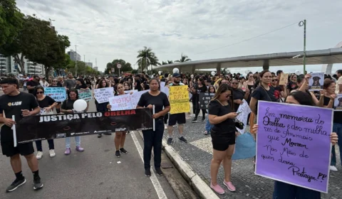 Veja o vídeo: Manifestação pede justiça pela morte do cão comunitário ‘Orelha’ na Ponta Negra