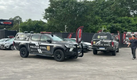 Revenda de veículos no São José é alvo de operação da Polícia Civil; 21 veículos e documentos são apreendidos