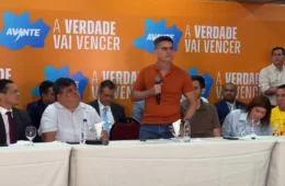 David Almeida confirma candidatura ao Governo do Amazonas em 2026